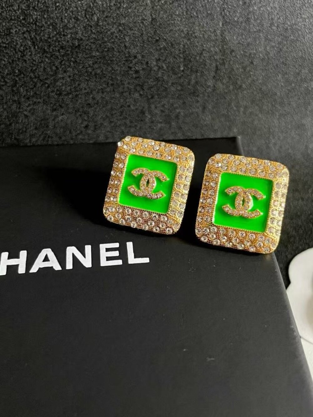 💕Chanel earrings